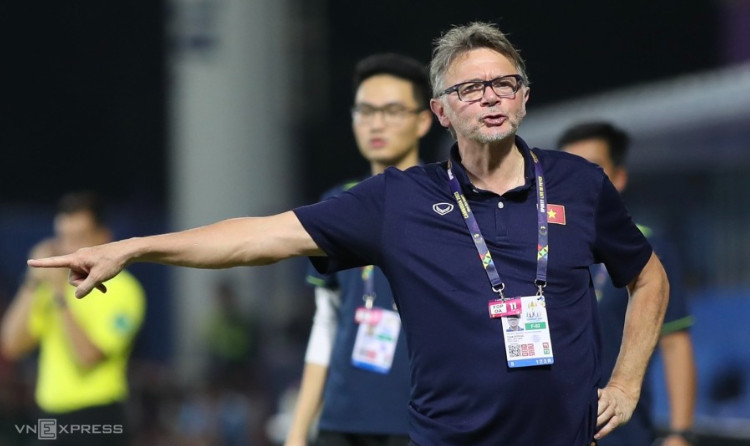 HLV Philippe Troussier - Người HLV Tài Năng và Kinh Nghiệm 7 Screenshot 33